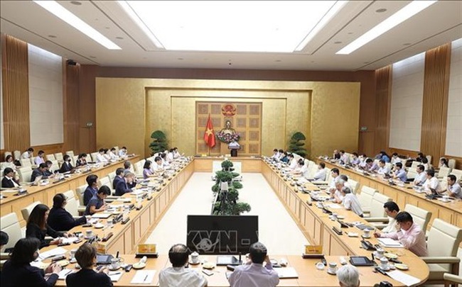Thủ tướng Phạm Minh Chính chủ trì họp bàn về ổn định kinh tế vĩ mô, kiểm soát lạm phát