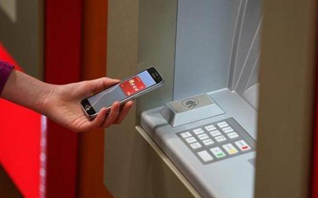 Cần giảm số lượng máy rút tiền ATM?