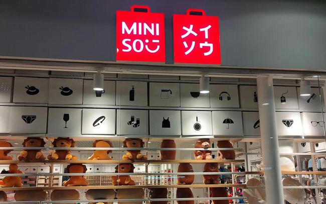 Từ chuyện Miniso bị tẩy chay ở "sân nhà" Trung Quốc, nhìn lại cách Miniso vào Việt Nam