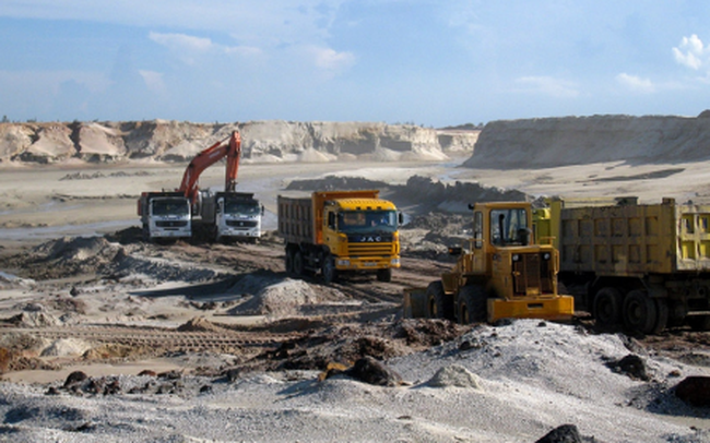Mỏ sắt Thạch Khê - Hà Tĩnh: Nhiều chuyên gia hàng đầu đề xuất dừng khai thác