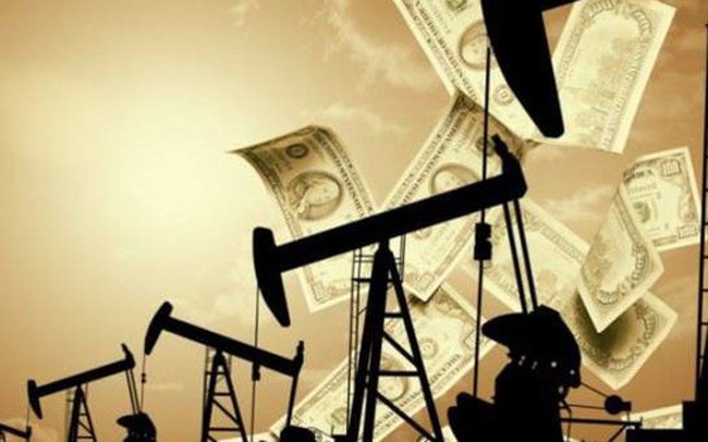 Điều gì khiến nhiều quốc gia vẫn phải trả phí cao kỷ lục dù giá dầu đã giảm mạnh 30%?