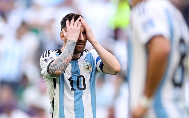 Công nghệ bắt việt vị bán tự động 5 lần 7 lượt 'từ chối' đội tuyển Argentina, khiến Messi ngậm ngùi nhìn Saudi Arabia chiến thắng hoạt động thế nào?