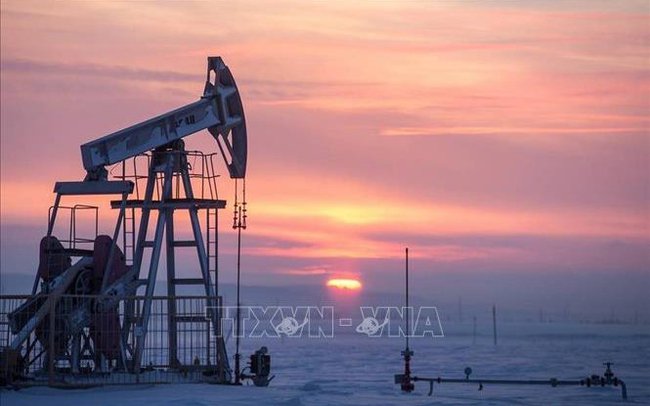 Ukraine đề xuất áp trần 30-40 USD/thùng đối với dầu Nga