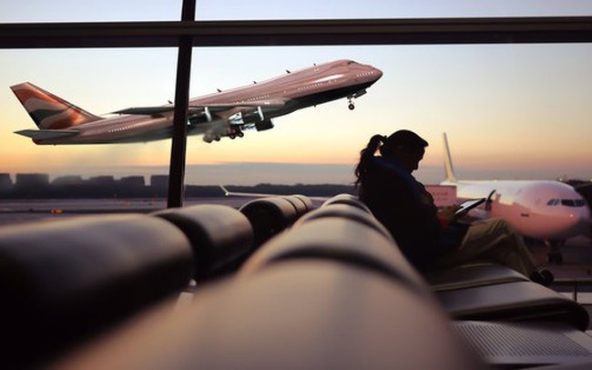 Người dân khắp nơi trở lại bầu trời và khách du lịch Trung Quốc sắp 'đổ bộ': Thế giới đang thiếu máy bay trầm trọng