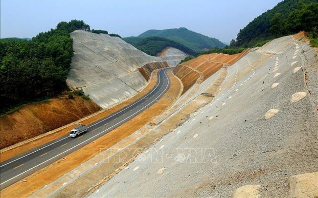 Trên 11.800 tỷ đồng thực hiện dự án cao tốc Bắc - Nam, đoạn Vân Phong - Nha Trang