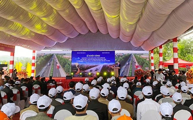 Khởi công dự án đường bộ cao tốc hơn 12.400 tỉ đồng qua Bình Định