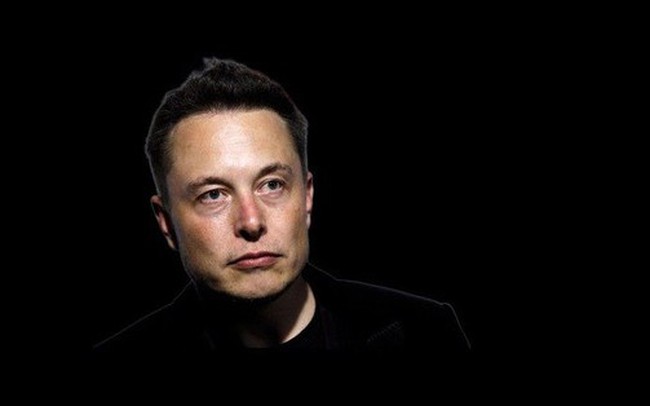 Hết thời 'thét' giá theo tuần, Elon Musk ê chề từ bỏ chiến lược từng là duy nhất, hạ giá bán lần đầu tiên trong lịch sử