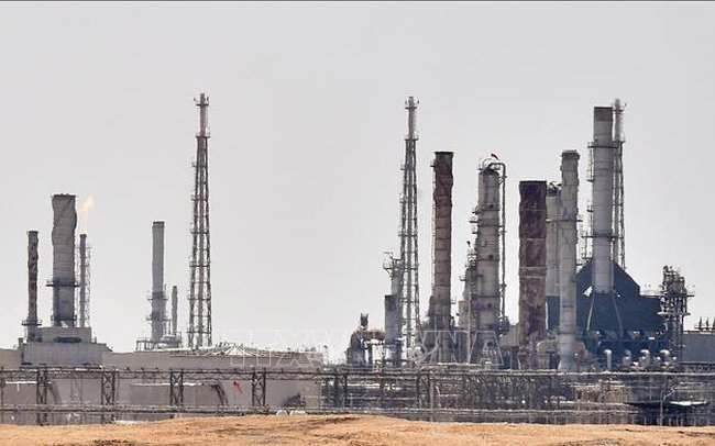 Saudi Arabia giảm giá dầu xuất sang thị trường châu Á